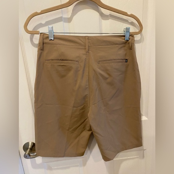 HURLEY Men’s 29 Waist Tan Dress Shorts NWT - Picture 3 of 3